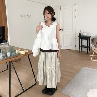 Daisy Lace Long Skirt