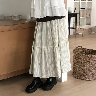 Daisy Lace Long Skirt