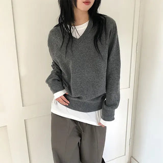 Hayes Loose V-neck Knit