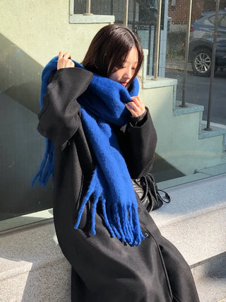 Heavy Long Boucle Muffler
