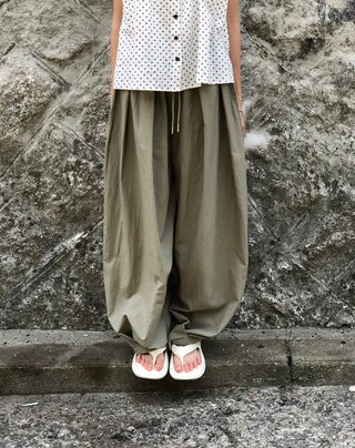 Nylon Pintuck Wide Elastic Waist Balloon Pants