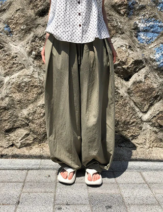 Nylon Pintuck Wide Elastic Waist Balloon Pants