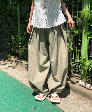 Nylon Pintuck Wide Elastic Waist Balloon Pants