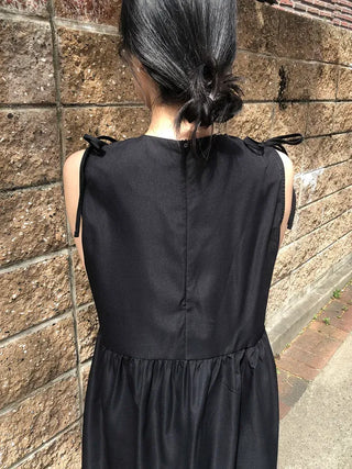 Shoulder Ribbon Shirred Sleeveless Midi Dress
