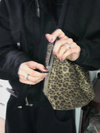 Oz Pocket Shoulder Bag