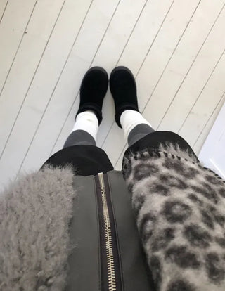 Noir Leopard Scarf