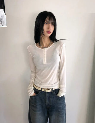 Dipping V-neck Long Sleeve