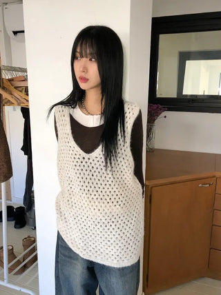Dipping V-neck Long Sleeve
