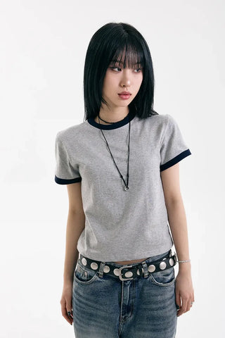 Circling stud belt