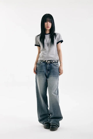 Circling stud belt