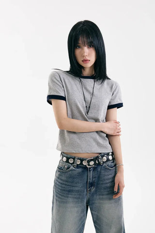 Circling stud belt