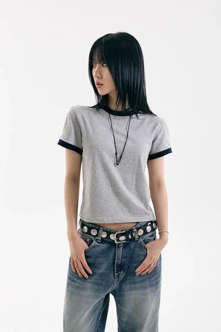 Circling stud belt