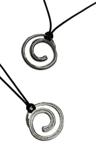 Swell pendant necklace