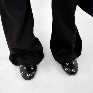 Roundy eyelet flat shoes