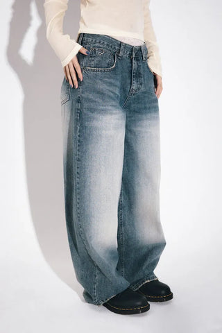 Piercing point wide jeans