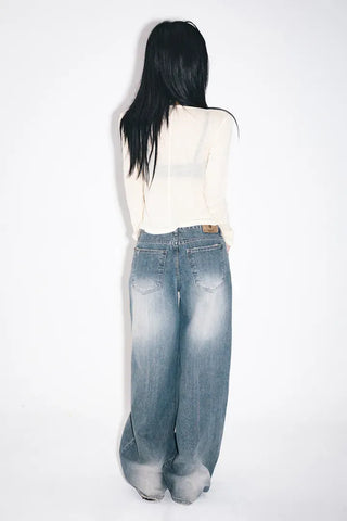 Piercing point wide jeans