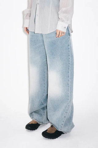 Rounded wide jeans