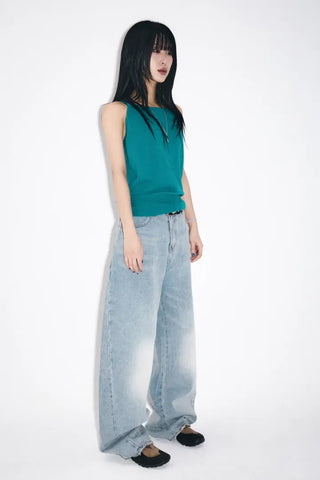 Rounded wide jeans