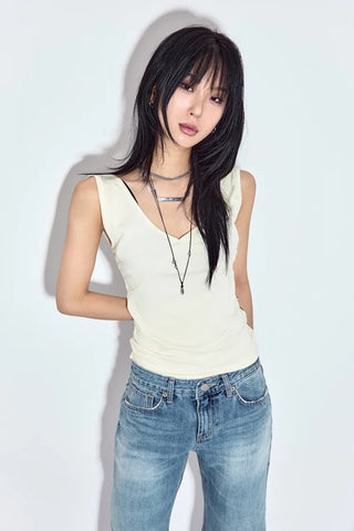Meti Semi-Flare Jeans