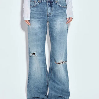 Meti Semi-Flare Jeans