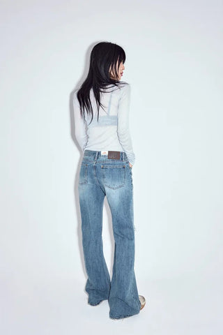 Meti Semi-Flare Jeans