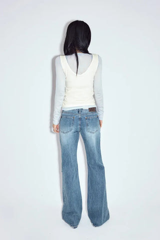 Meti Semi-Flare Jeans