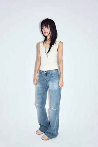 Meti Semi-Flare Jeans