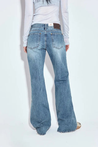 Meti Semi-Flare Jeans
