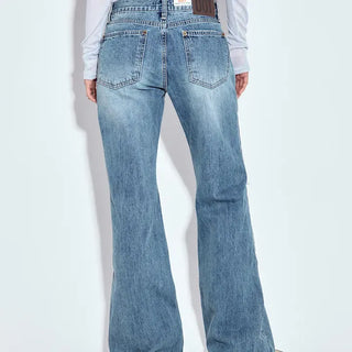 Meti Semi-Flare Jeans