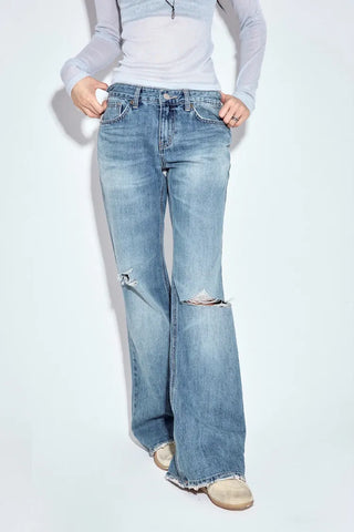 Meti Semi-Flare Jeans
