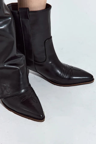 Bucky Warmer Long Boots