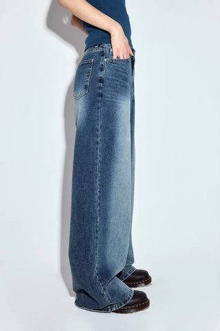 Bead-washed wide jeans