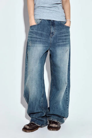 Claw Curve Wide Jeans