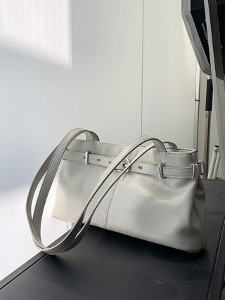 underarm tote bag