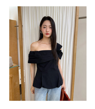 exposed shoulder shirt