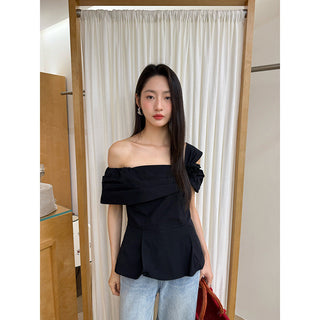 exposed shoulder shirt
