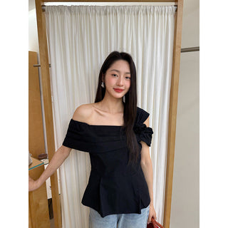 exposed shoulder shirt