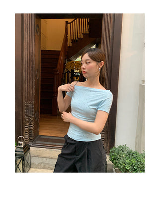cold-shoulder top 02