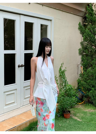 backless design halter top