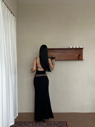 backless fishtail dress