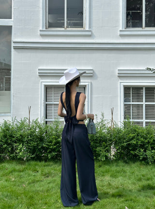 backless pants set