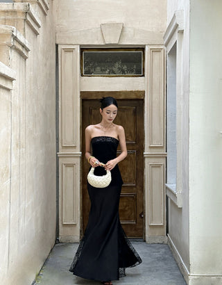 black lace skirt 01