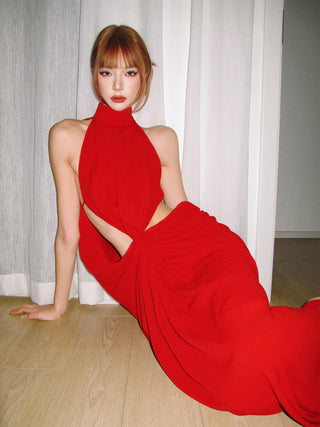 red beach dress