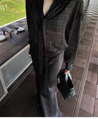 ribbon black blouse