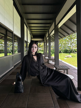 ribbon black blouse