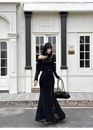 black lace skirt