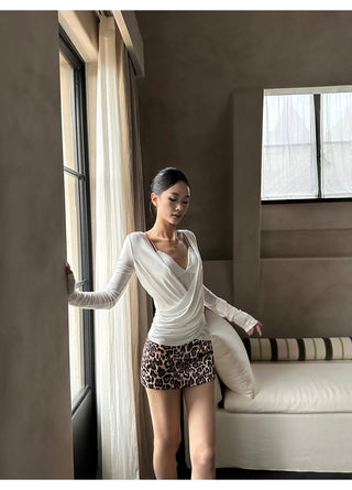 white cross-neck set