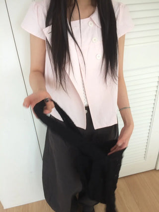 Light pink cap, round collar, double-button, cut-out short-sleeve shirt