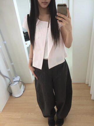 Light pink cap, round collar, double-button, cut-out short-sleeve shirt
