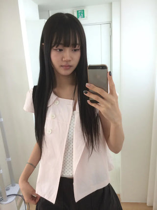 Light pink cap, round collar, double-button, cut-out short-sleeve shirt